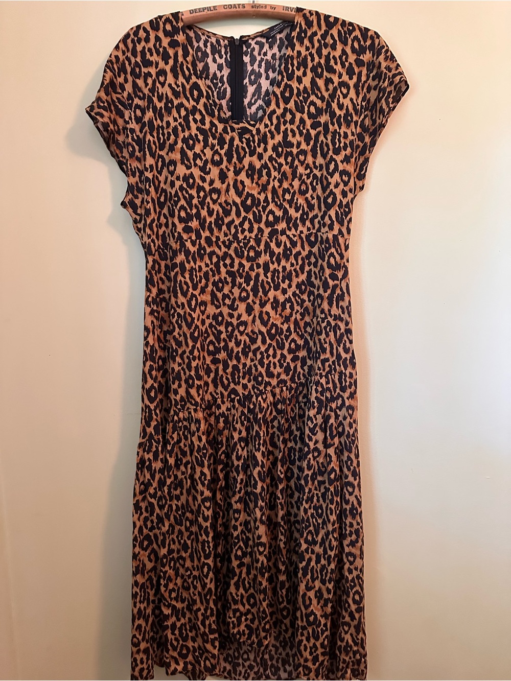 Zara Leopard Print Short Sleeve midi Med